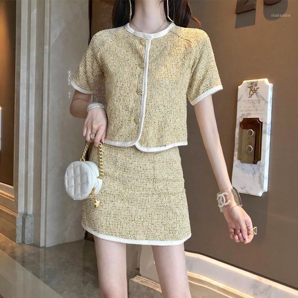 2020 summer runway 2 piece set women vintage short sleeve single-breasted short jacket coat+mini skirt suit female1, White
2020 summer runway 2 piece set women vintage short sleeve single-breasted short jacket coat+mini skirt suit female1, White