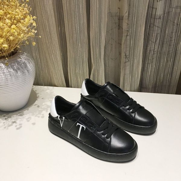 2022 fashion casual shoes patchwork trendy sneakers punk rivets low men genuine leather skateboard studded sport skateboarding trainers, Black;white
2022 fashion casual shoes patchwork trendy sneakers punk rivets low men genuine leather skateboard studded sport skateboarding trainers, Black;white