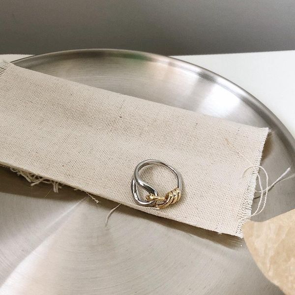 aomu 1pc 2020 fashion minimalist metal twisted geometric irregular gold silver color hit color rings for women jewelry sqcfkh new_dhbest
aomu 1pc 2020 fashion minimalist metal twisted geometric irregular gold silver color hit color rings for women jewelry sqcfkh new_dhbest