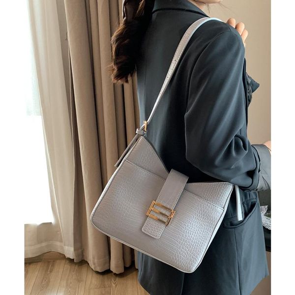 women's crossbody bag 2021 new casual crocodile pattern underarm pack single shoulder solid color all-match bag e101
women's crossbody bag 2021 new casual crocodile pattern underarm pack single shoulder solid color all-match bag e101