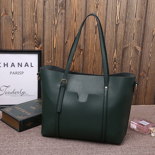 soft leather european and american large capacity ladies handbag shoulder bag messenger bags es 21011408dq
soft leather european and american large capacity ladies handbag shoulder bag messenger bags es 21011408dq
