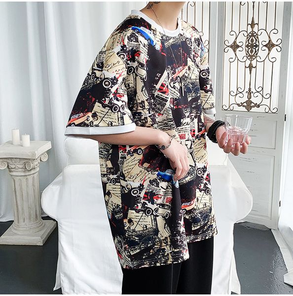2021 the new summer new men's sleeve graffiti printed around neck hip back short 5xl shirt 965r, White;black
2021 the new summer new men's sleeve graffiti printed around neck hip back short 5xl shirt 965r, White;black