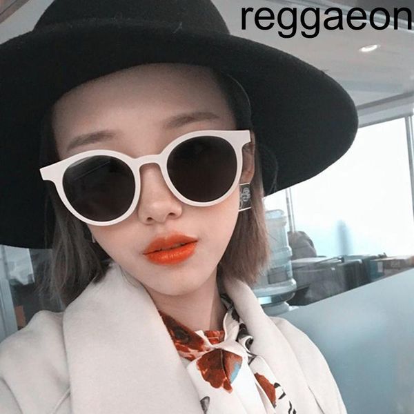 sunglasses reggaeon 2021 korean version box transparent ocean lens women color fashionable uv400 9782, White;black
sunglasses reggaeon 2021 korean version box transparent ocean lens women color fashionable uv400 9782, White;black