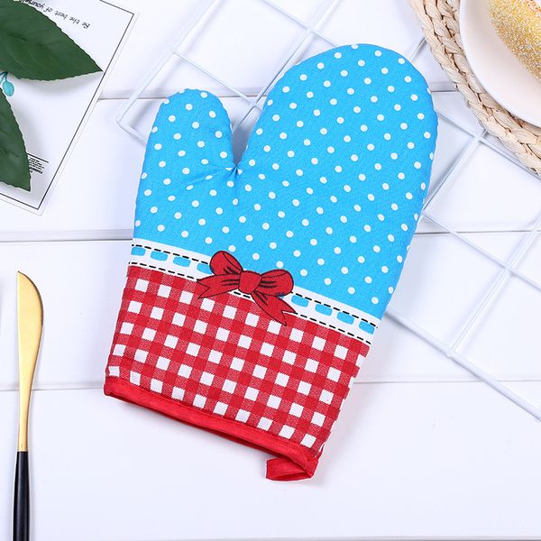 1pc 30*17cm oven mitts cotton glove striped floral anti-scalding baking microwave oven glove insulation bbq bakeware kitchen too 33 g2
1pc 30*17cm oven mitts cotton glove striped floral anti-scalding baking microwave oven glove insulation bbq bakeware kitchen too 33 g2