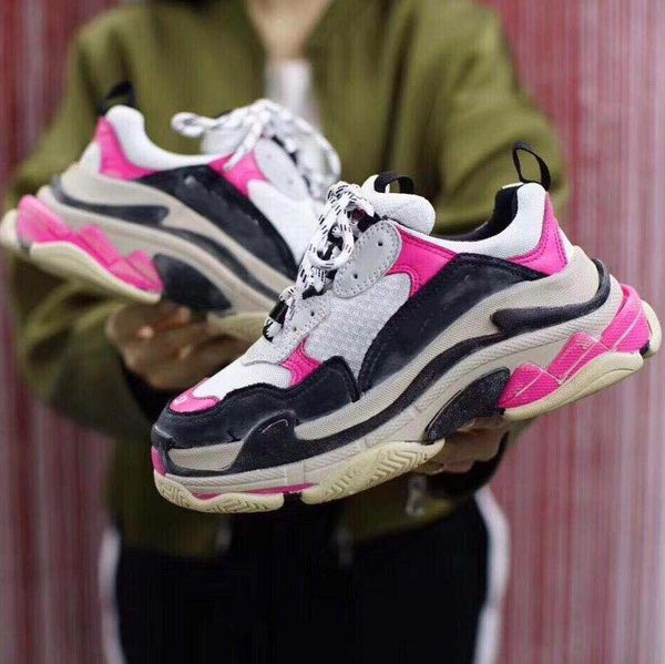17fw triple s designer low old dad sneaker combination soles boots mens womens 17fw triple s fashion retro casual shoes
17fw triple s designer low old dad sneaker combination soles boots mens womens 17fw triple s fashion retro casual shoes