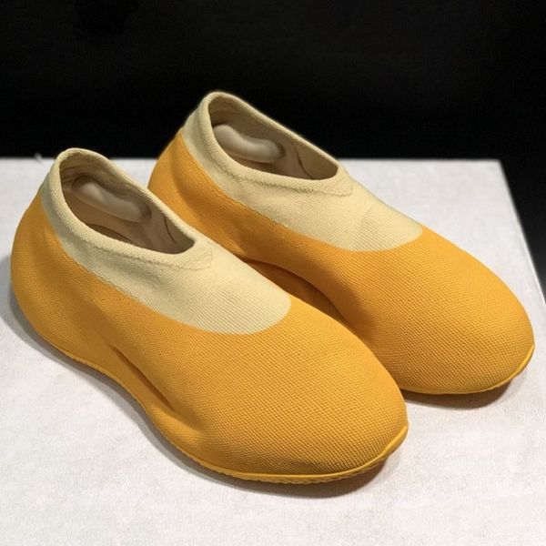 2022 designer shoes women mens running sneakers pk version new knit runner sulfur mx oat rock blue black static reflective white zebra luxur
2022 designer shoes women mens running sneakers pk version new knit runner sulfur mx oat rock blue black static reflective white zebra luxur