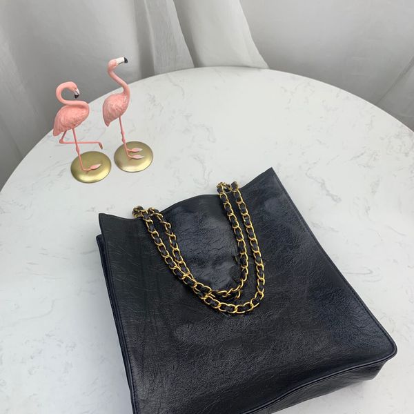 made in real leather clutch purse handbag bag woman bag shoulder bag serial number inside 32-30-10cm
made in real leather clutch purse handbag bag woman bag shoulder bag serial number inside 32-30-10cm
