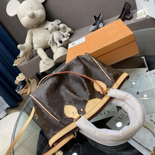 lady tote bags woman leather handbags handbag single shoulder relaxing his portable female zipper bag girls women crossbody
lady tote bags woman leather handbags handbag single shoulder relaxing his portable female zipper bag girls women crossbody
