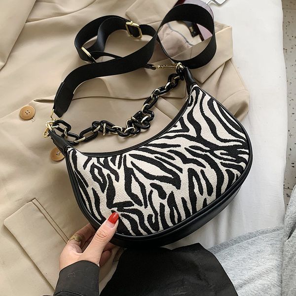 small half moon crossbody bags for women 2020 winter animal pattern shoulder handbags and purses women's chain hand bag c1019
small half moon crossbody bags for women 2020 winter animal pattern shoulder handbags and purses women's chain hand bag c1019