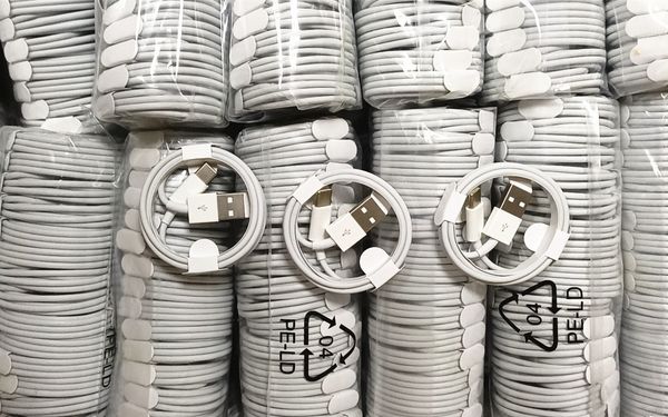 new tpye c micro usb cable fast charging micro usb cable for samsung s20 note 10 s10 android micro usb line wire
new tpye c micro usb cable fast charging micro usb cable for samsung s20 note 10 s10 android micro usb line wire