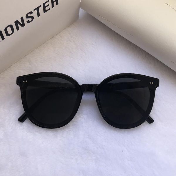 2020 brand women polarized designer sunglasses fashion lady elegant gm sun glasses men trendy sunglass original package solo, White;black
2020 brand women polarized designer sunglasses fashion lady elegant gm sun glasses men trendy sunglass original package solo, White;black