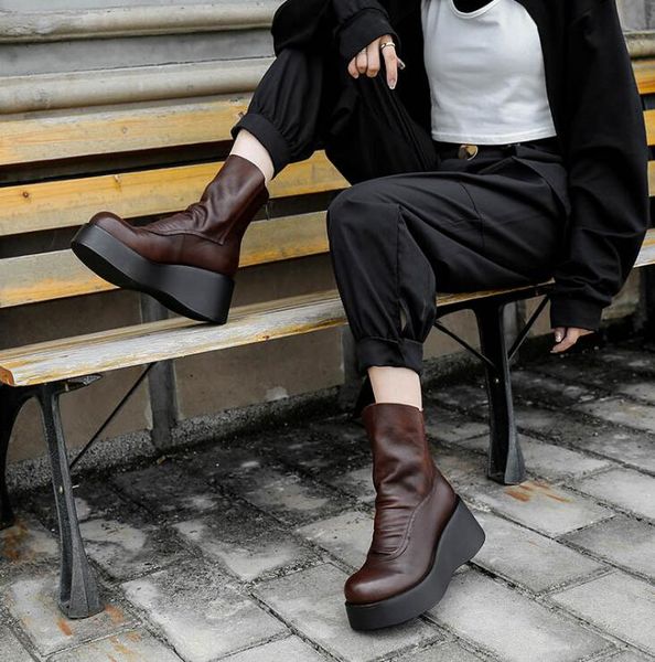 2020 style women's boots leather handmade knit boots solid color fashion boots british platform, Black
2020 style women's boots leather handmade knit boots solid color fashion boots british platform, Black