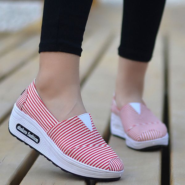 wedges shaking sneakers for girls swing shoes slip-on women canvas shoes gingham shallow alpargatas 2019 summer 1020, Black;white
wedges shaking sneakers for girls swing shoes slip-on women canvas shoes gingham shallow alpargatas 2019 summer 1020, Black;white