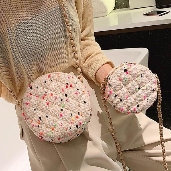 lattice pattern round crossbody bag winter high-quality wool women's designer handbags female chain mini shoulder messenger bags
lattice pattern round crossbody bag winter high-quality wool women's designer handbags female chain mini shoulder messenger bags