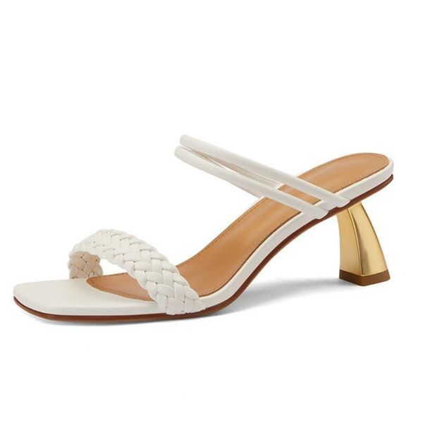 2021 women slippers fashion square toe weave high heels shoes leather luxury designer ladies street beach sandals slides shoes, Black
2021 women slippers fashion square toe weave high heels shoes leather luxury designer ladies street beach sandals slides shoes, Black