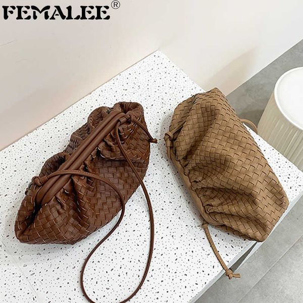 2022weaving leather pouch handbag soft hand fashion clutch evening party purse women large ruched cloud bag handbag
2022weaving leather pouch handbag soft hand fashion clutch evening party purse women large ruched cloud bag handbag