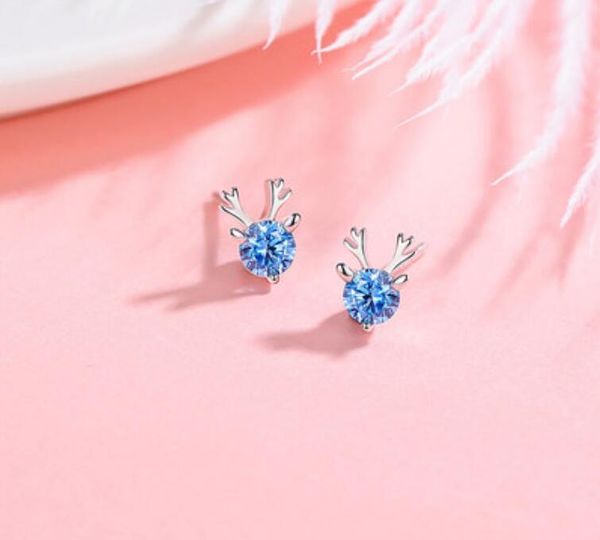 2020 new deer earrings have your female sterling silver temperament blue crystal zircon small fresh deer earrings 181, Golden;silver
2020 new deer earrings have your female sterling silver temperament blue crystal zircon small fresh deer earrings 181, Golden;silver