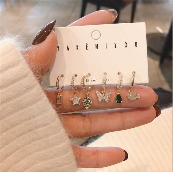 Fashionable 6-piece set of cute peace dove butterfly five-pointed star leaf asymmetric earrings, Silver
Fashionable 6-piece set of cute peace dove butterfly five-pointed star leaf asymmetric earrings, Silver