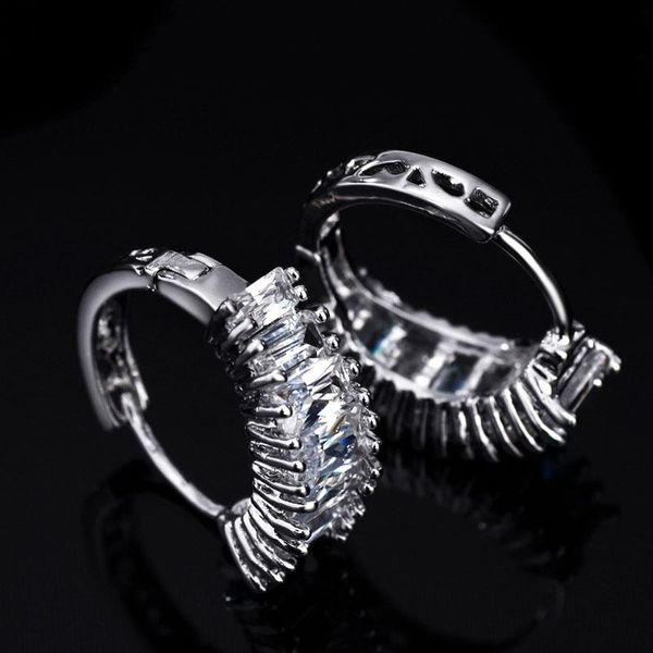 shining zircon hoop earrings for women white/yellow/ rose gold color pendientes mujer moda jewelry wholesale lh1791, Golden;silver
shining zircon hoop earrings for women white/yellow/ rose gold color pendientes mujer moda jewelry wholesale lh1791, Golden;silver