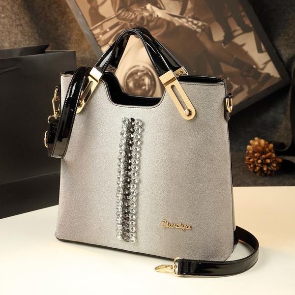 icev 2020 new fashion luxury diamond patent leather handbags women bag over shoulder messenger clutch designer evening tote sac
icev 2020 new fashion luxury diamond patent leather handbags women bag over shoulder messenger clutch designer evening tote sac