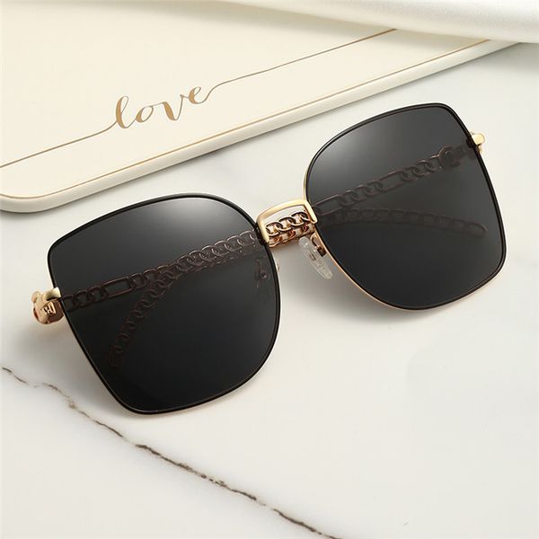 womens sunglasses luxury qualtiy fashion vintage oversized sun glasses designer outdoor star style goggles, White;black
womens sunglasses luxury qualtiy fashion vintage oversized sun glasses designer outdoor star style goggles, White;black