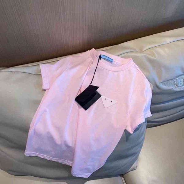 2022 factory wholesale new summer fashion heavy industry small version triangle label slim fit urban leisure short sleeve t-shirt, White
2022 factory wholesale new summer fashion heavy industry small version triangle label slim fit urban leisure short sleeve t-shirt, White