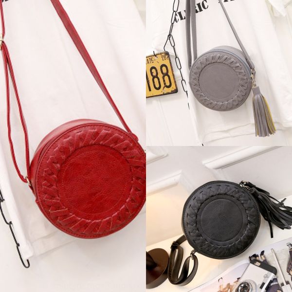 hzfb7 2020 new solid fashion version woven shoulder women's change shoulder cosmetic color women's tassel small round bag fashion
hzfb7 2020 new solid fashion version woven shoulder women's change shoulder cosmetic color women's tassel small round bag fashion