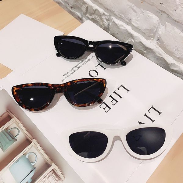 1pcs new women vintage sunglasses brand designer retro points sun glasses female lady eyeglass cat eye driver goggles
1pcs new women vintage sunglasses brand designer retro points sun glasses female lady eyeglass cat eye driver goggles