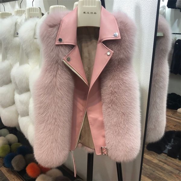 autumn and winter locomotive new style fox fur waistcoat women's short style jacket slim european station 201112, Black
autumn and winter locomotive new style fox fur waistcoat women's short style jacket slim european station 201112, Black