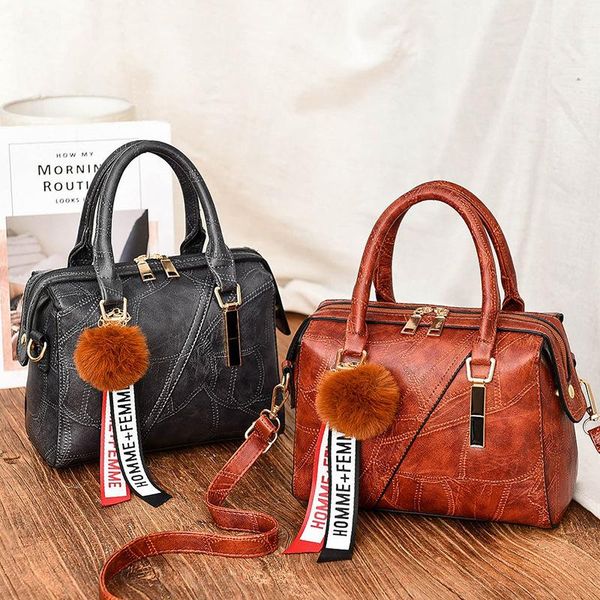 new fashion literary retro elegant handbag european and american messenger shoulder bags yaduo 23x12x18cm
new fashion literary retro elegant handbag european and american messenger shoulder bags yaduo 23x12x18cm