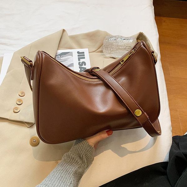 simple messenger bag shoulder bag 2020 new temperament casual korean autumn handbag
simple messenger bag shoulder bag 2020 new temperament casual korean autumn handbag