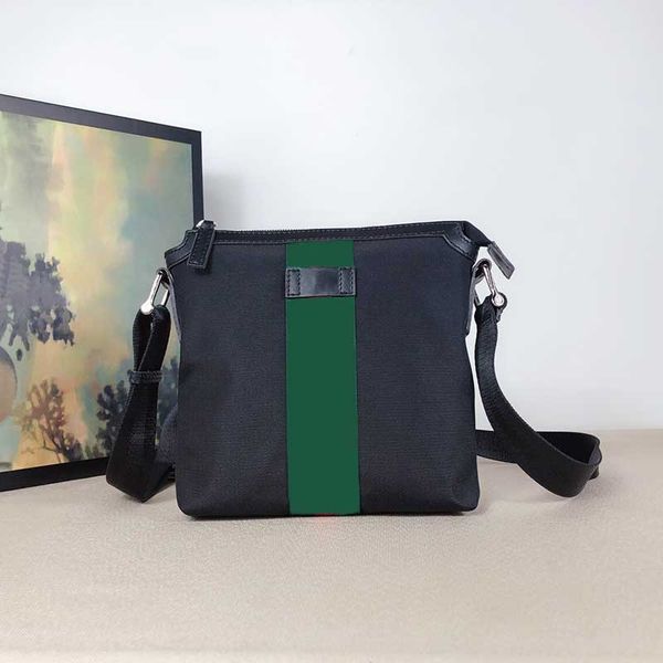 messenger bag handbag designer one-shoulder messenger bag purse leather fashion hand backpack coin purse high quality
messenger bag handbag designer one-shoulder messenger bag purse leather fashion hand backpack coin purse high quality