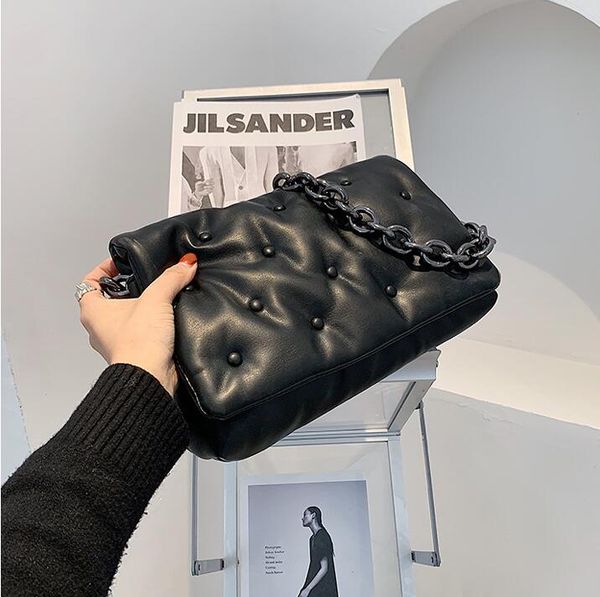 Factory wholesale women handbag comfort soft leather chain bag new mushroom nail fabric women clutch bag personalized rivet messenger bag
Factory wholesale women handbag comfort soft leather chain bag new mushroom nail fabric women clutch bag personalized rivet messenger bag