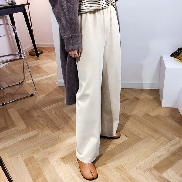 2021 new autumn corduroy casual long striped pure color women clothes high waist stright pants xjks, Black;white
2021 new autumn corduroy casual long striped pure color women clothes high waist stright pants xjks, Black;white