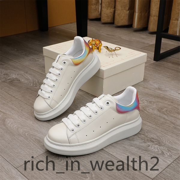 2020mens womens trainers reflective 3m white leather platform sneakers womens mens flat casual party wedding shoes suede sports sneakers, Black;red
2020mens womens trainers reflective 3m white leather platform sneakers womens mens flat casual party wedding shoes suede sports sneakers, Black;red