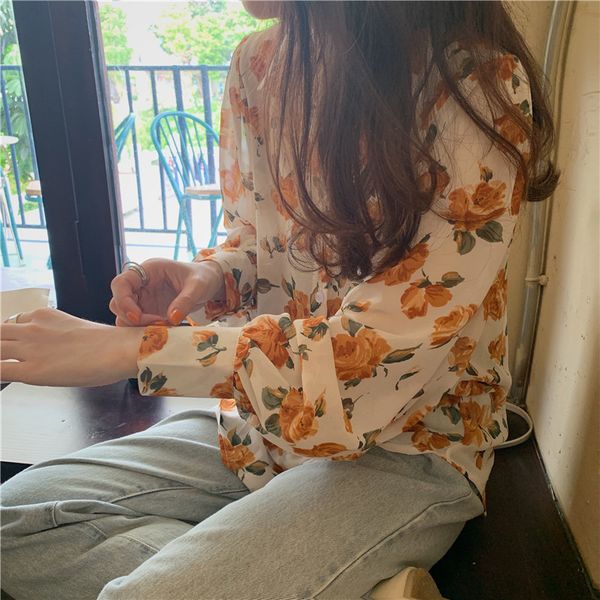 2021 spring design sense lantern sleeve floral chiffon shirt womens loose thin sun protection clothing, White
2021 spring design sense lantern sleeve floral chiffon shirt womens loose thin sun protection clothing, White