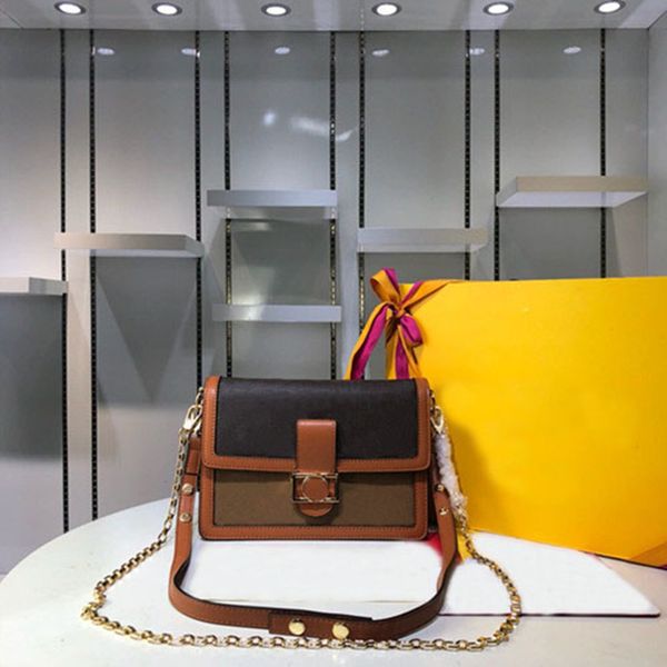 известный дизайнер роскошные европейские и американские классические моды trend trend oings slant sleaddle bag ms059 ведет переднюю моду
известный дизайнер роскошные европейские и американские классические моды trend trend oings slant sleaddle bag ms059 ведет переднюю моду