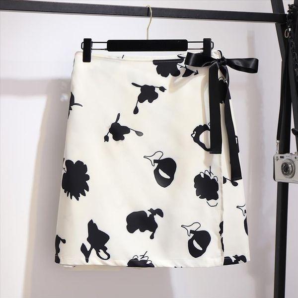 new spring autumn plus size skirt for women large casual loose elastic waist floral print bow short skirts white 4xl 5xl 6xl, Black
new spring autumn plus size skirt for women large casual loose elastic waist floral print bow short skirts white 4xl 5xl 6xl, Black