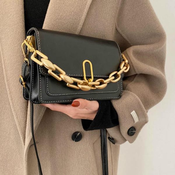 cross body female small thick chain crossbody bags for women black ladies handbags shoulder 2021 winter leather 
cross body female small thick chain crossbody bags for women black ladies handbags shoulder 2021 winter leather