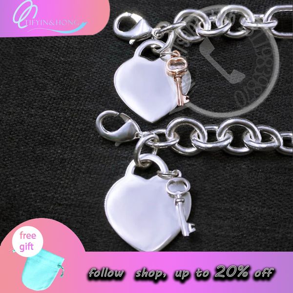 2022 brand original jewelry cuff designer heart and key pendant bracelet women's fashion personality premium bracelet, White
2022 brand original jewelry cuff designer heart and key pendant bracelet women's fashion personality premium bracelet, White