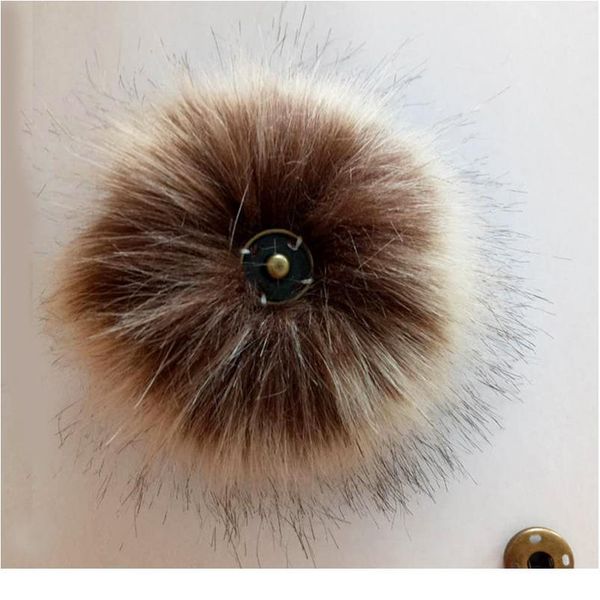 5 pcs/lot diy 10cm faux fox fur pom poms frost white hair tip pompon with buckle knitted hat accessories pompom facto qyluot
5 pcs/lot diy 10cm faux fox fur pom poms frost white hair tip pompon with buckle knitted hat accessories pompom facto qyluot