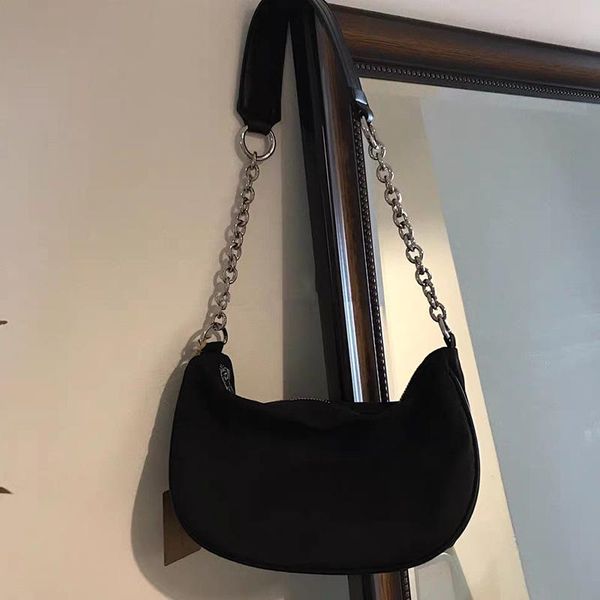 cross body chains hobo bag for vintage women nylon shoulder black crossbody large capacity armpit female baguette lady 
cross body chains hobo bag for vintage women nylon shoulder black crossbody large capacity armpit female baguette lady