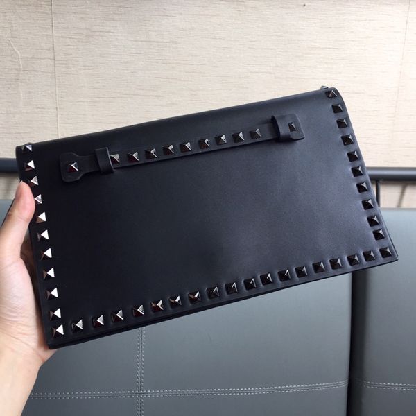 classic to sell all the year round 1318 import of south african cowhide vacuum plating hardware inside the skin genuine leather graceful bag
classic to sell all the year round 1318 import of south african cowhide vacuum plating hardware inside the skin genuine leather graceful bag