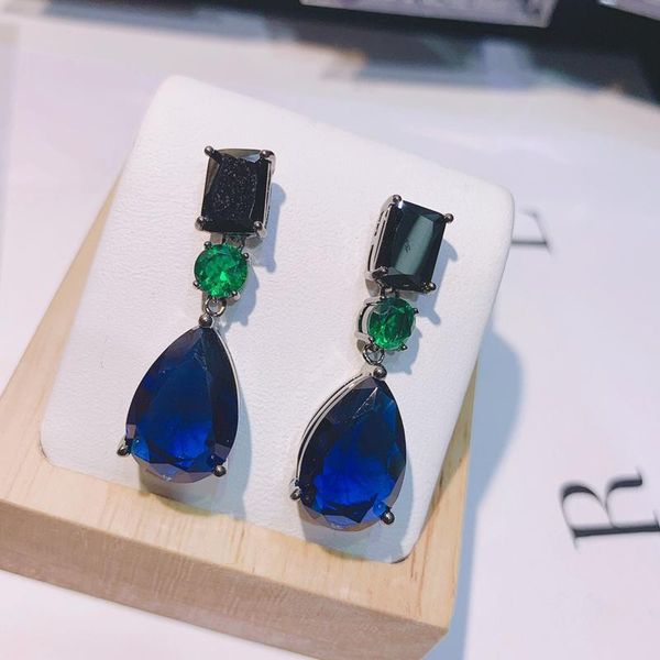 dangle & chandelier hibride arrivals cubic zirconia drop earrings for women 4 colors square design earring boucle d'oreille femme 2021e, Silver
dangle & chandelier hibride arrivals cubic zirconia drop earrings for women 4 colors square design earring boucle d'oreille femme 2021e, Silver