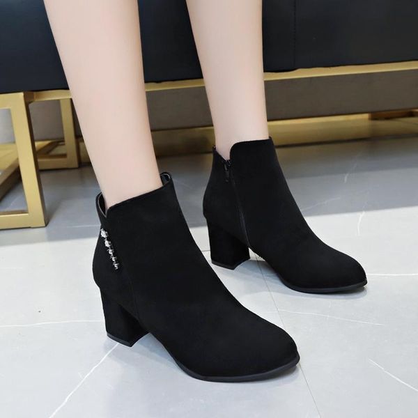plus size 35-42 women high heels shoes 2021 winter fashion wedding boots women crystal ankle warm snow boots pumps shoes, Black
plus size 35-42 women high heels shoes 2021 winter fashion wedding boots women crystal ankle warm snow boots pumps shoes, Black