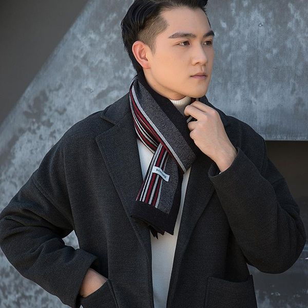 2020 men's winter scarf, striped new artificial cashmere scarves skin-friendly and comfortable high-end luxury scarf for men, Blue;gray
2020 men's winter scarf, striped new artificial cashmere scarves skin-friendly and comfortable high-end luxury scarf for men, Blue;gray