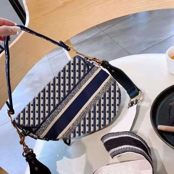 selling trend ladies wallet fashion embroidery shoulder bag messenger bag ladies handbag genuine leather
selling trend ladies wallet fashion embroidery shoulder bag messenger bag ladies handbag genuine leather