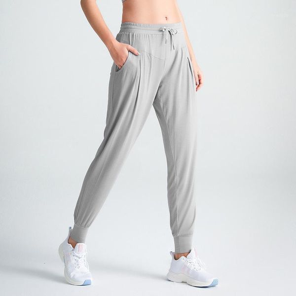 yoga outfits women high waist gym soft loose pants elastic dance trousers breathable fitness sports wide leg banded sweatpants1, White;red
yoga outfits women high waist gym soft loose pants elastic dance trousers breathable fitness sports wide leg banded sweatpants1, White;red