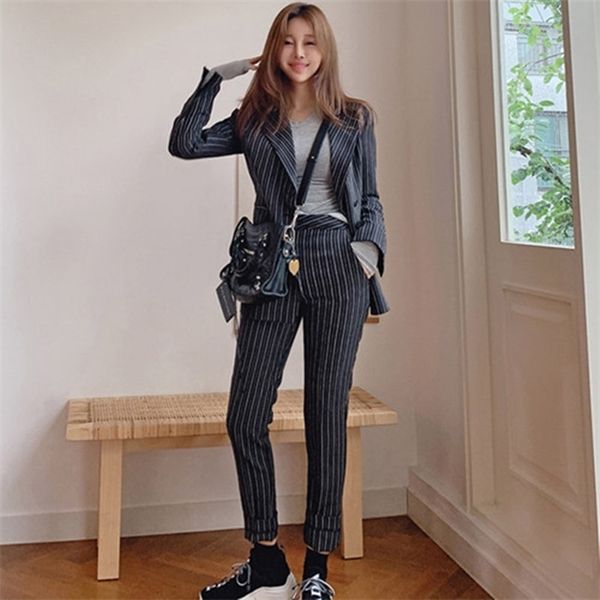 zawfl vintage autumn winter striped suit blazer jacket pant 2020 office wear women suits female sets c1015, Black;white
zawfl vintage autumn winter striped suit blazer jacket pant 2020 office wear women suits female sets c1015, Black;white