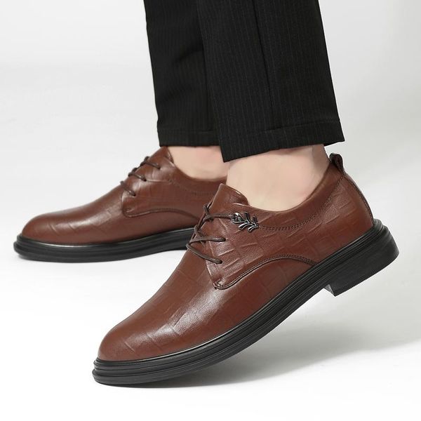quality wedding men shoes natural leather business formal shoes black brown lace up dress outdoor oxford men
quality wedding men shoes natural leather business formal shoes black brown lace up dress outdoor oxford men